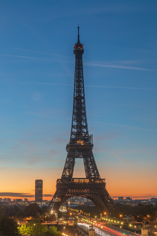 Eiffel Tower at Dawn, Paris by Irish Outdoor Photographer Adrian Hendroff - Fabulous Viewpoints