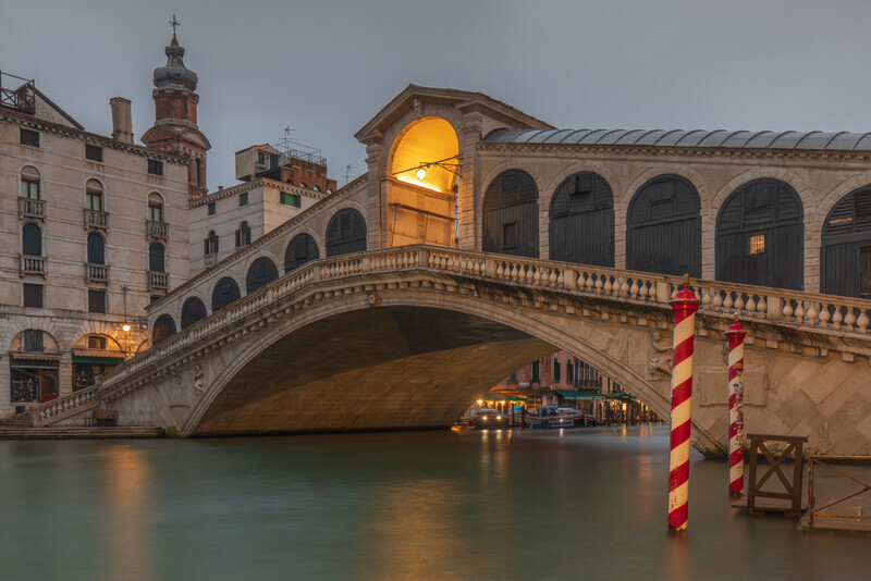 Rialto Bridge, Venice by Irish Photographer Adrian Hendroff - Outdoor Photography in Italy