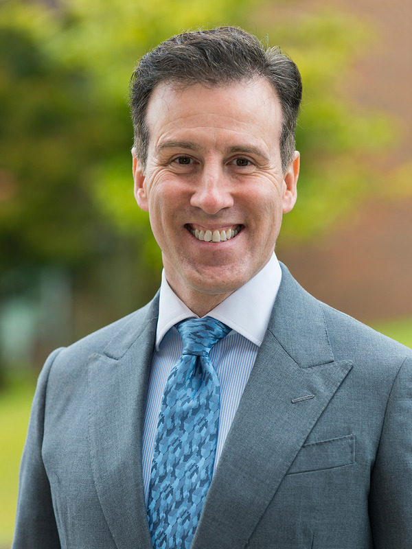 0024-AV5 - HEADSHOTS