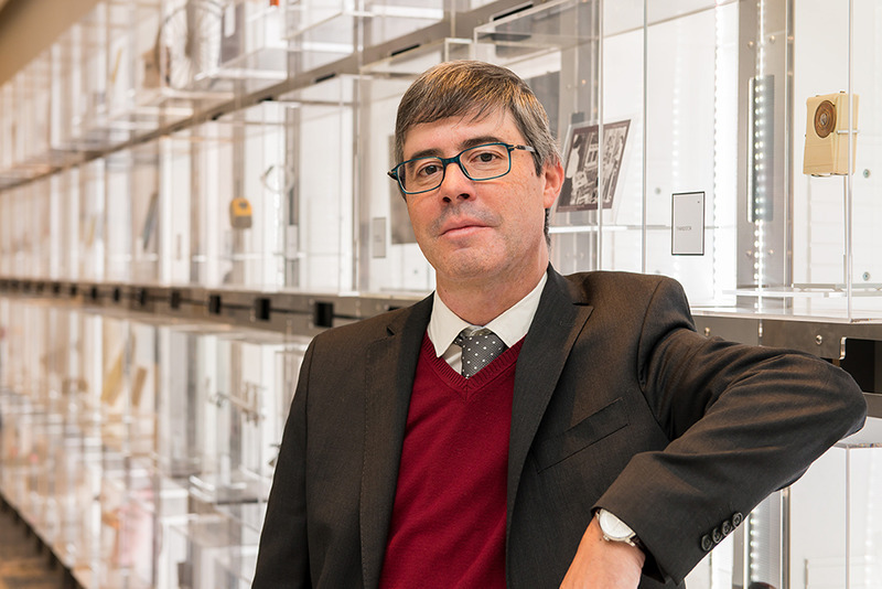 0018-AV5 - HEADSHOTS