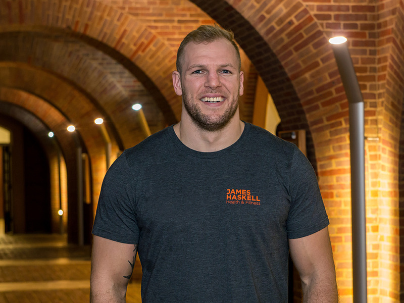 0014-AV5 - HEADSHOTS