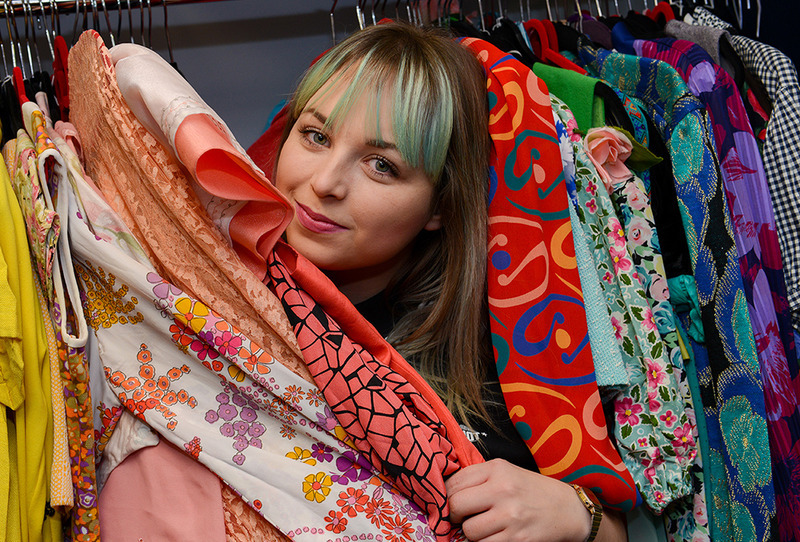 0006-AV5 - HEADSHOTS