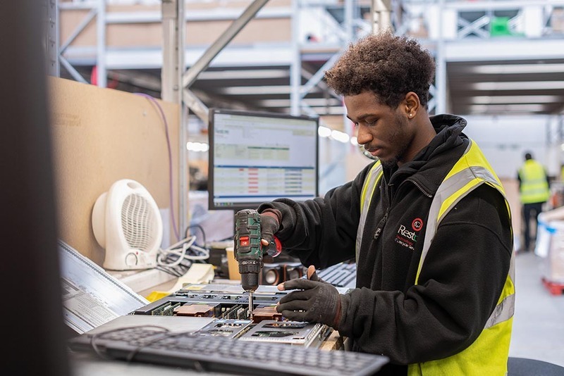 0057-IT - INDUSTRIAL & TECH