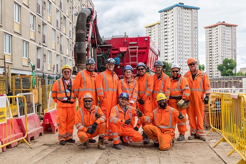 0049-IT - INDUSTRIAL & TECH