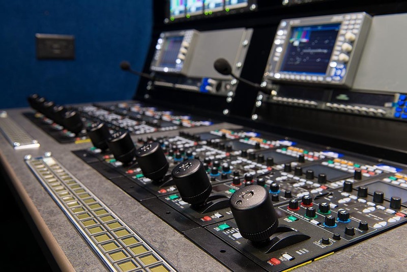 0006-IT - INDUSTRIAL & TECH