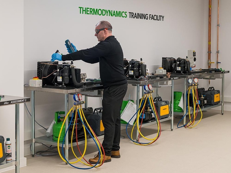 0063-IT - INDUSTRIAL & TECH