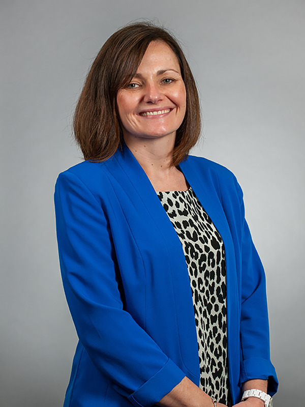 0011-AV5 - HEADSHOTS