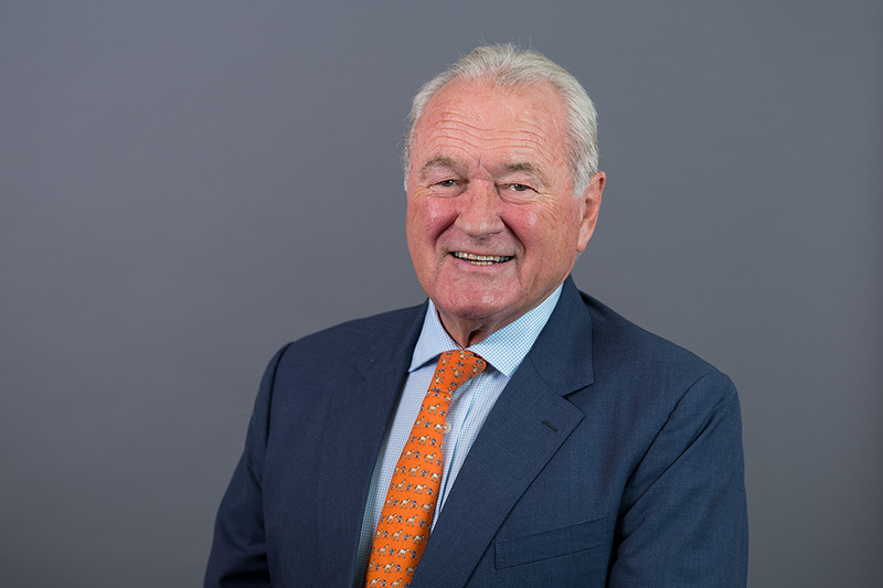 0045-AV5 - HEADSHOTS