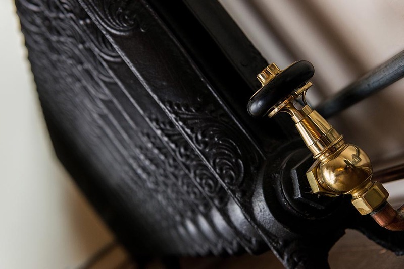 0017-IT - INDUSTRIAL & TECH