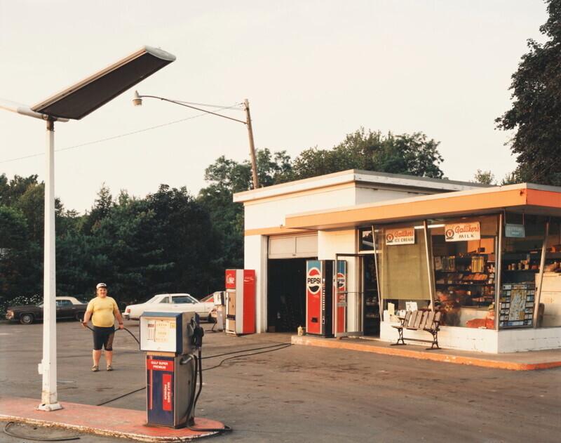 Gulf Station, Reel's Corner, Pennsylvania 1989 - In Color, 1987-1998