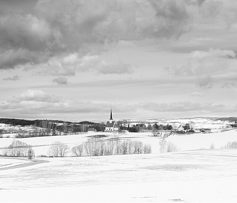 Stange Kirke - landscape