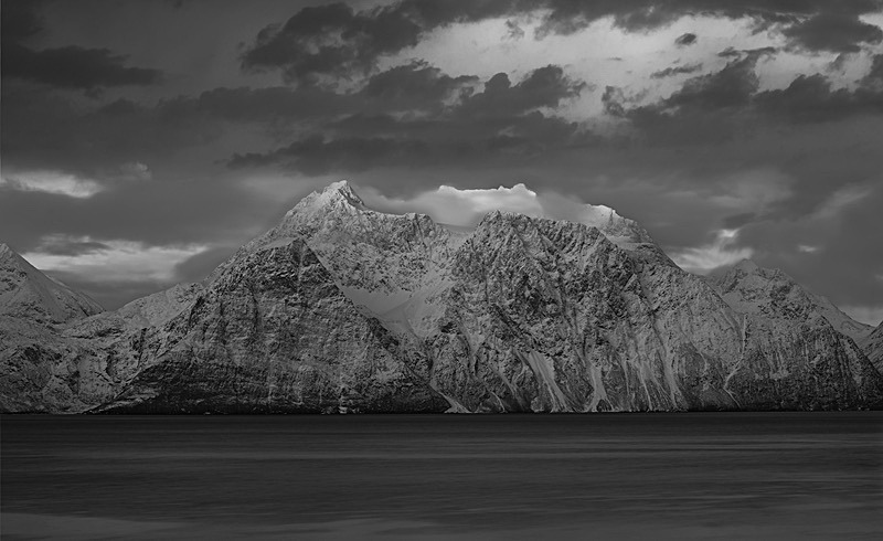 Lyngsalpene - Mountains