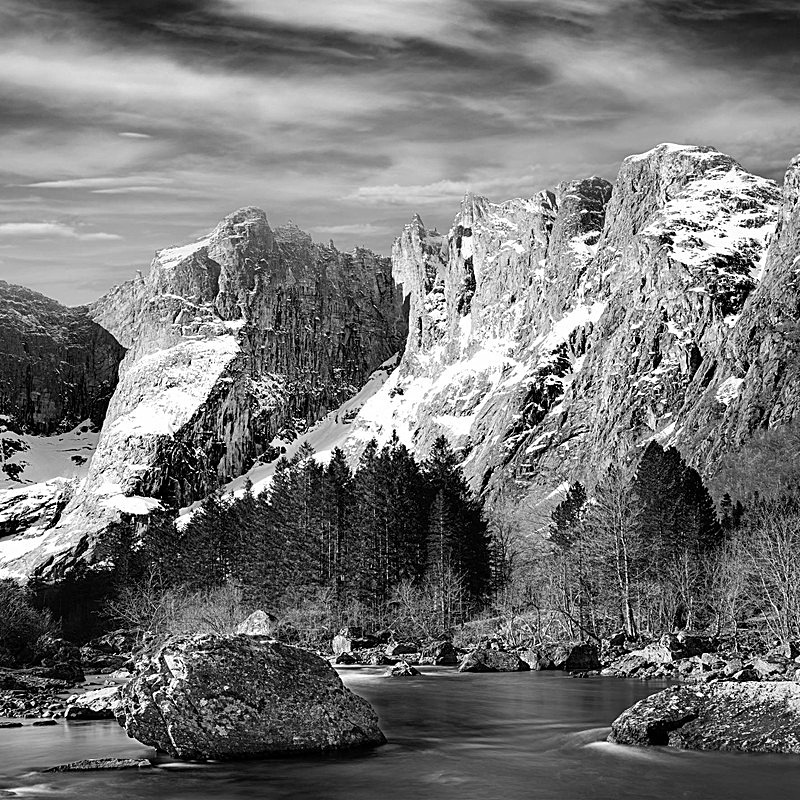 Trollveggen - Mountains