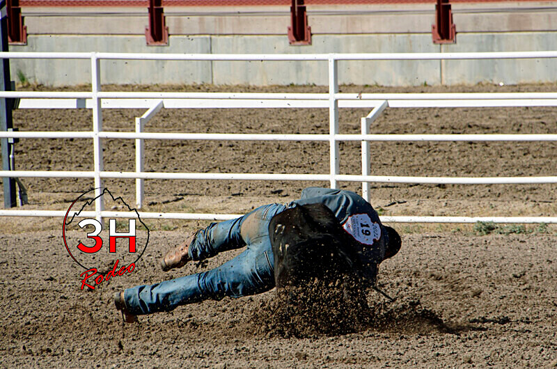 _DSC8404 - 2022 CFD Slack Performances Sample Images