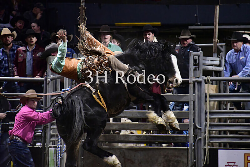 Connor Heinert_DSC2410 - Extreme Rodeo Challenge