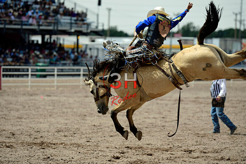 3HRodeo7-27-25_CFD_02150_Statler Wright - July 27th Rodeo Performance