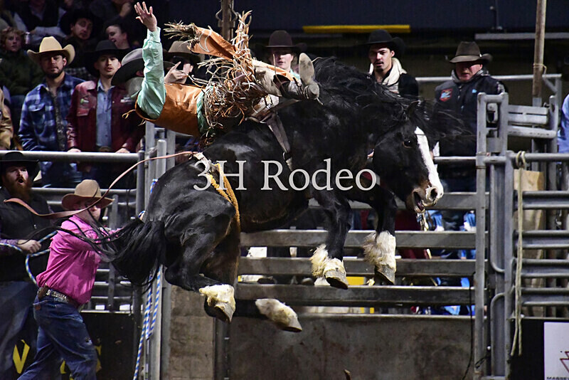 Connor Heinert_DSC2409 - Extreme Rodeo Challenge