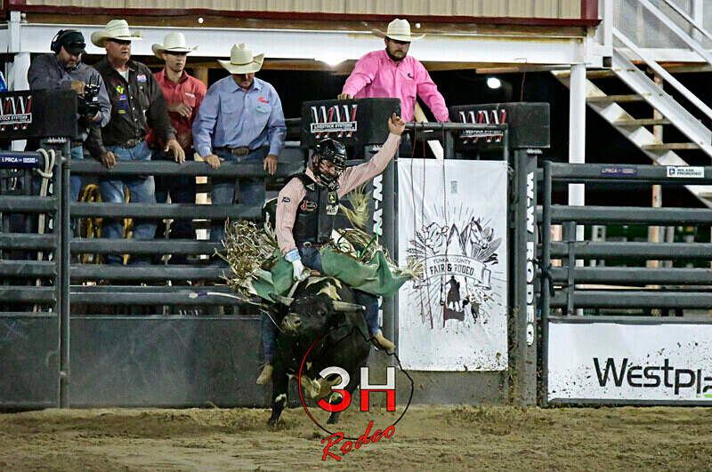 3HRodeo8-4-24_CFD_3HR-YUMA- 5436_ - AUG 4th Rodeo Performance