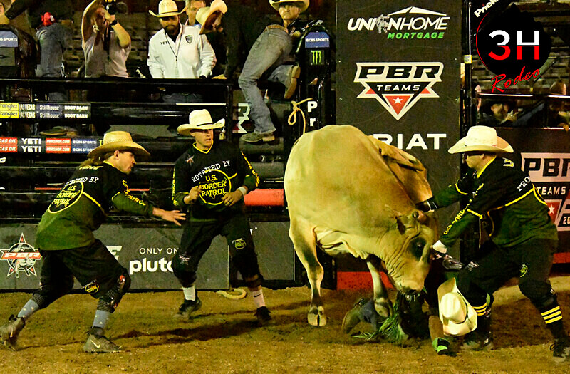 _DSC5339 - Professional Bull Riders Team Performance - CFD
