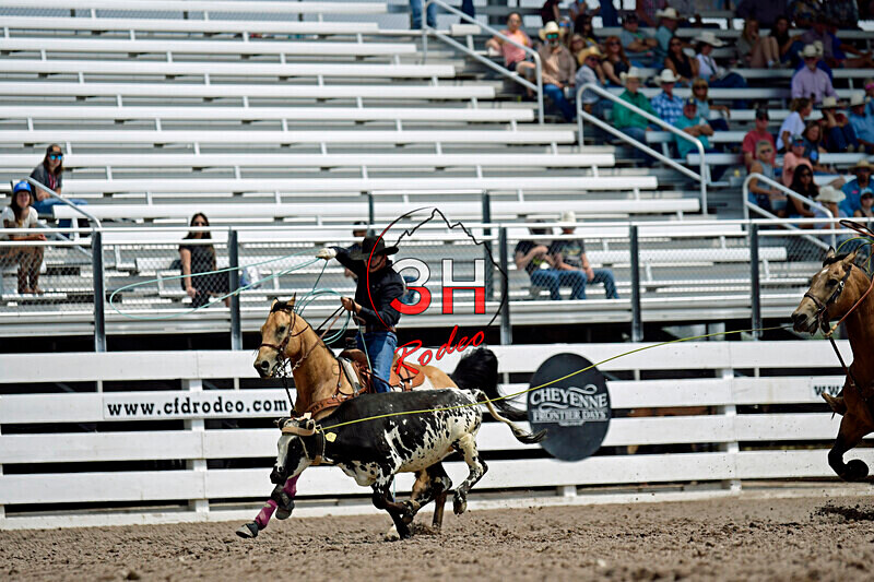 3HRodeo7-23-24_CFD_GavinH-5112_ - Gavin Hershberger - Team Roping