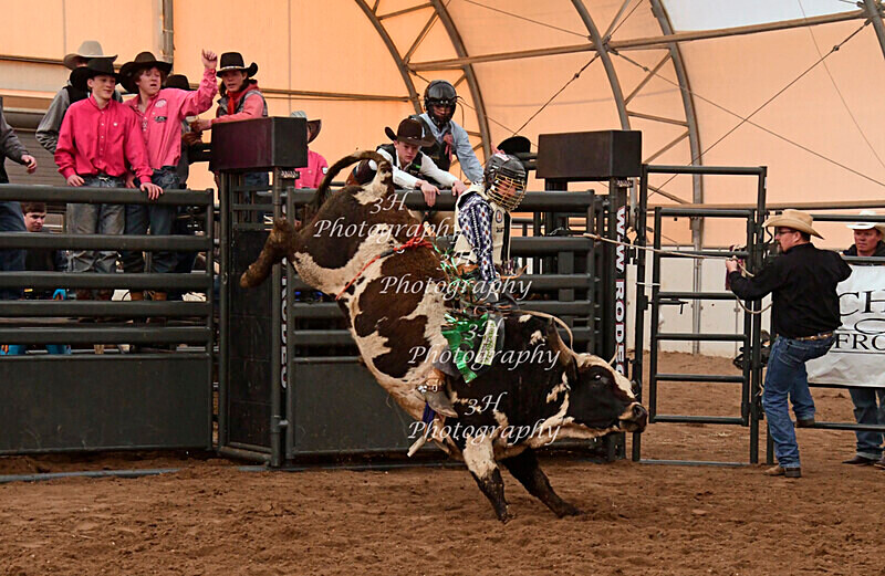 _DSC4656 - 2021 Flying B Youth Bull Riding Series Finals