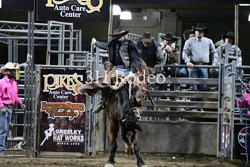 _DSC3206 - Extreme Rodeo Challenge