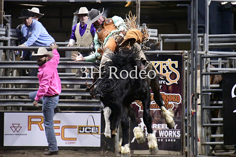 Connor Heinert_DSC2444 - Extreme Rodeo Challenge
