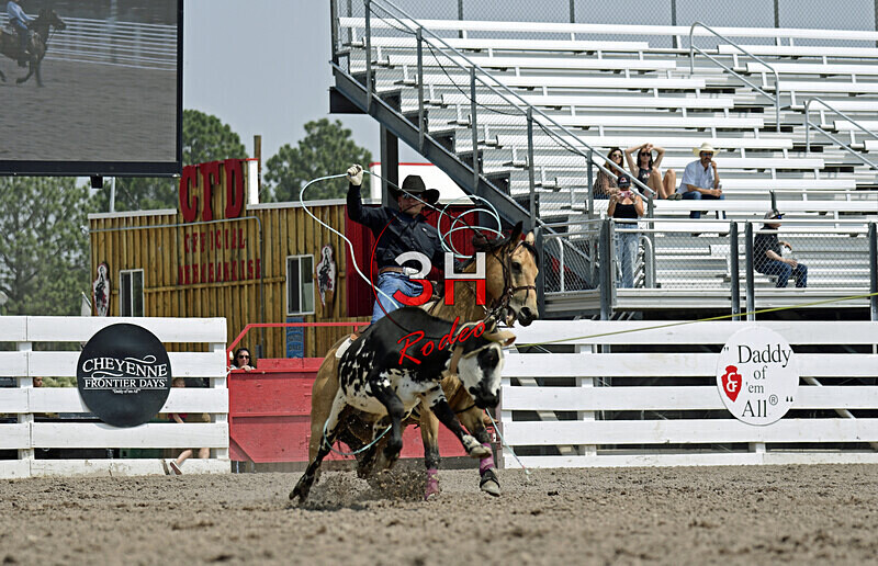 3HRodeo7-23-24_CFD_GavinH-5133_ - Gavin Hershberger - Team Roping