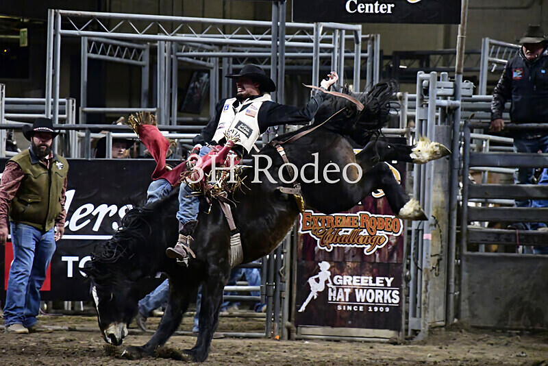 Steven DeWolfe_DSC2194 - Extreme Rodeo Challenge