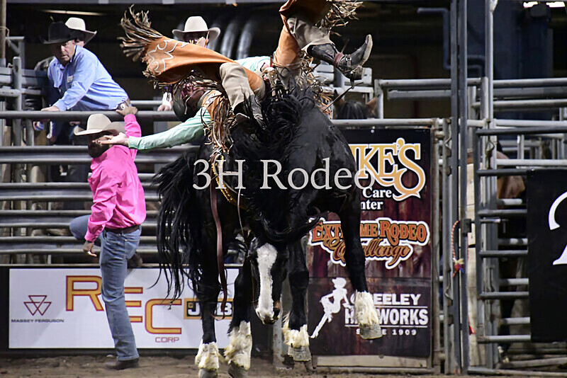 Connor Heinert_DSC2442 - Extreme Rodeo Challenge