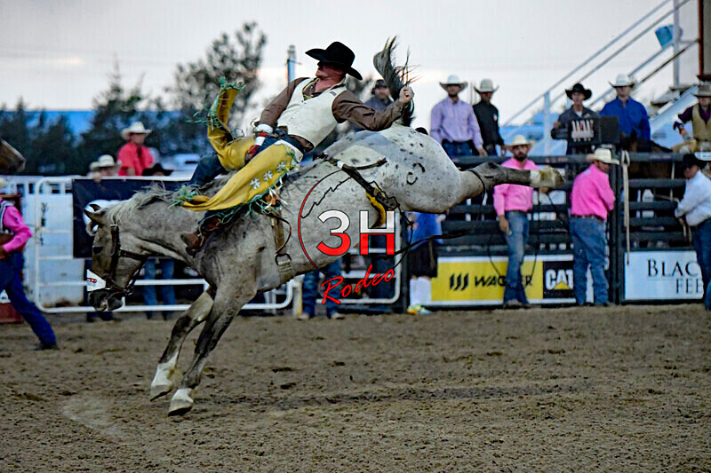 3HRodeo8-4-24_CFD_3HR-YUMA- 0747_ - AUG 4th Rodeo Performance