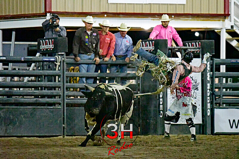 3HRodeo8-4-24_CFD_3HR-YUMA- 5460_ - AUG 4th Rodeo Performance