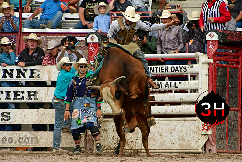 _DSC8638 - CFD Rodeo Performance - July 29, 2022
