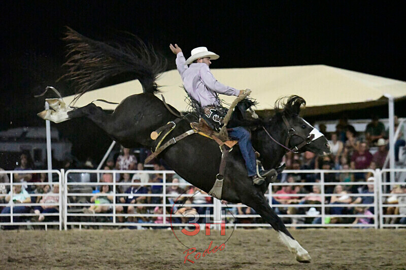 3HRodeo8-4-24_3HR-YUMA- 3258_ - PRCA Photographer Permit Portfolio-2025