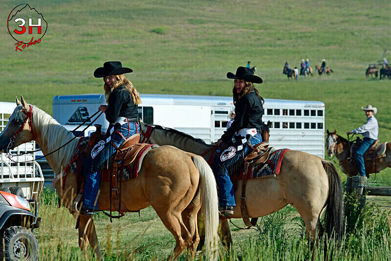_DSC1514 - Bucking Horse Drive & Faces of CFD