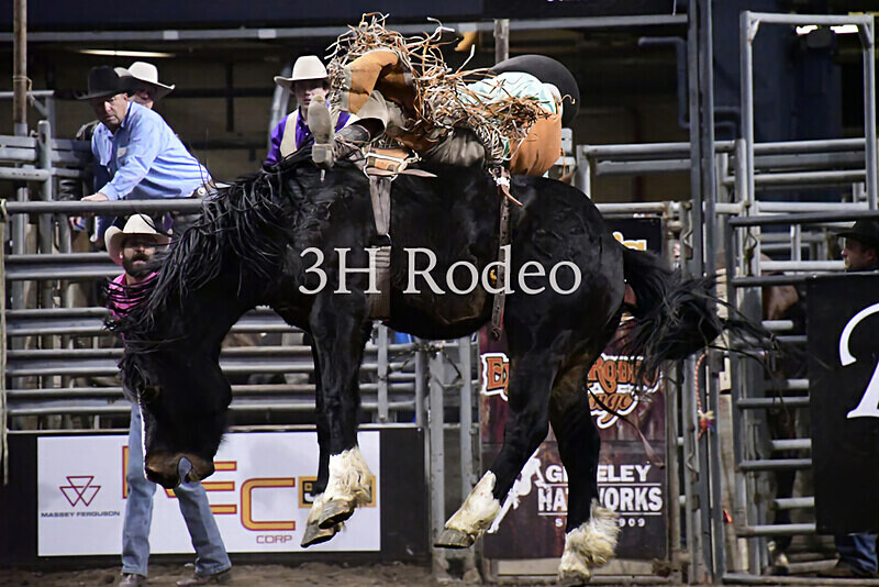 Connor Heinert_DSC2450 - Extreme Rodeo Challenge