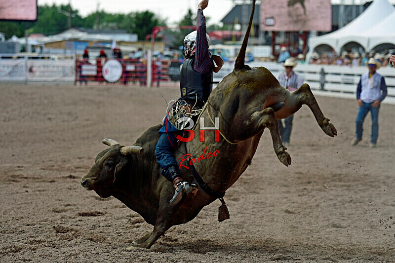 3HRodeo7-27-25_CFD_04075_Qynn Andersen - July 27th Rodeo Performance
