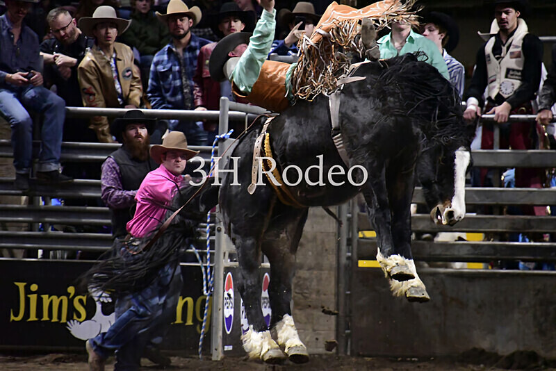 Connor Heinert_DSC2407 - Extreme Rodeo Challenge