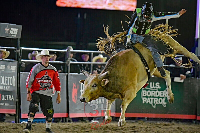 3HRodeo7-23-24_CFD_PBR 1542_ - PRCA Photographer Permit Portfolio-2025