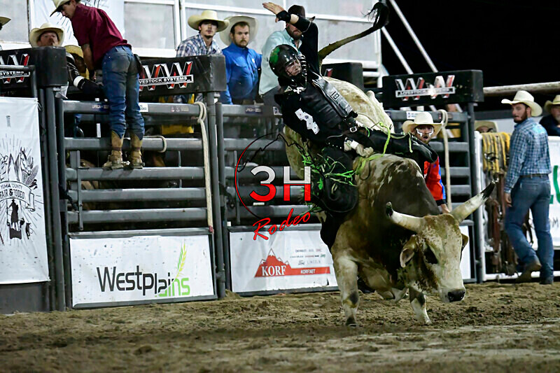 3HRodeo8-5-24_CFD_3HR-YUMA- 6105_ - AUG 5th Rodeo Performance