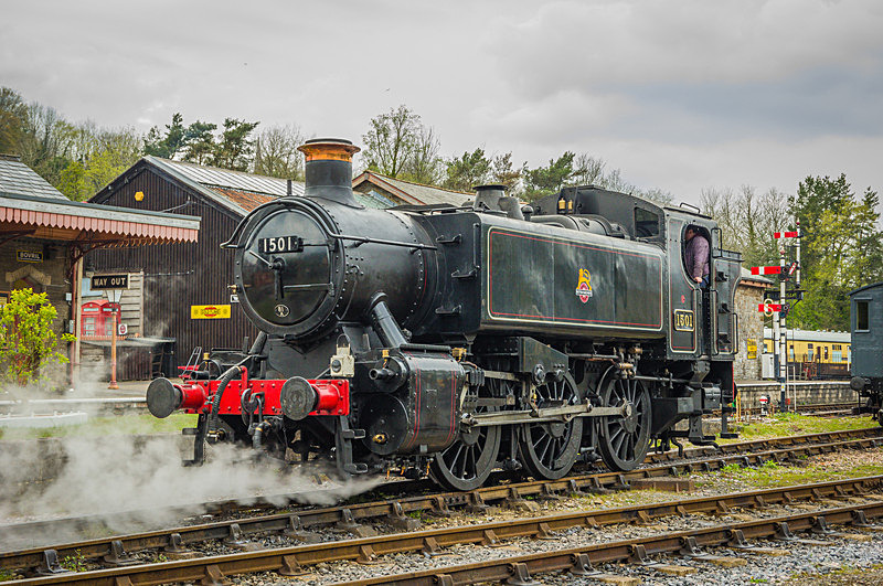 1501 Buckfastleigh 14.04.19 - Tanks for the memory