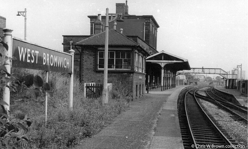 West Bromwich station - West Bromwich station