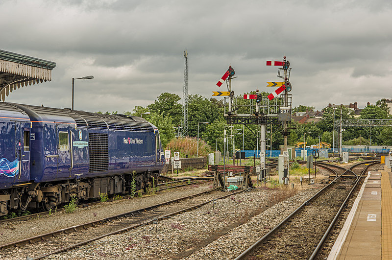 43023 Worcester Shrub Hill 21.07.17 - Searching for semaphores