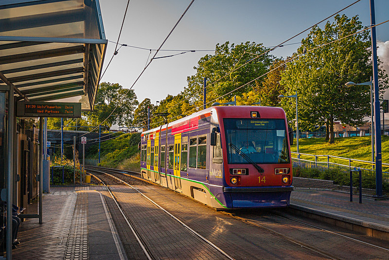 Tram 14 West Bromwich 20.07.09 - West Bromwich station