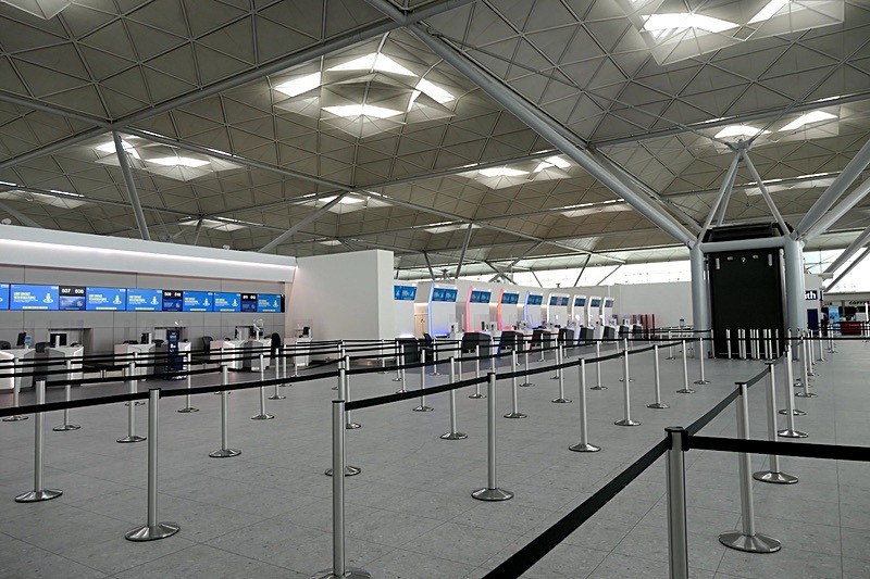 Check-in desks 1 - Main building