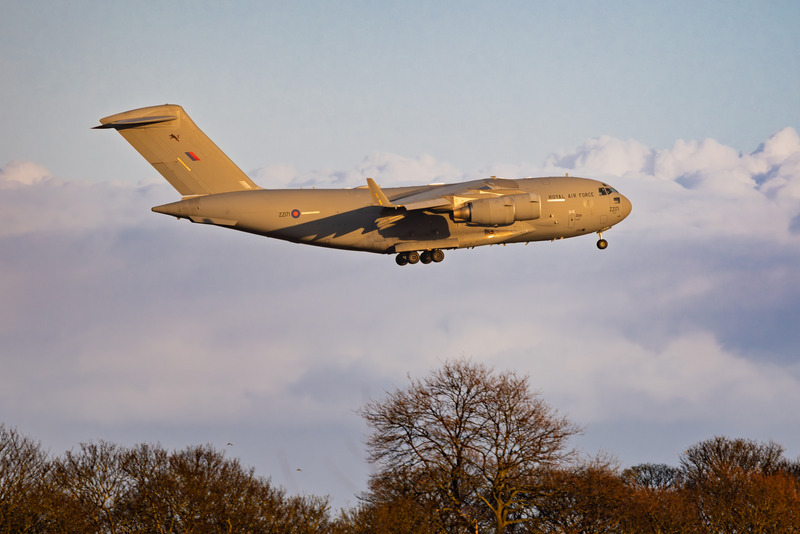 Boeing C17 Globemaster III ZZ171-3528 - Modern Military