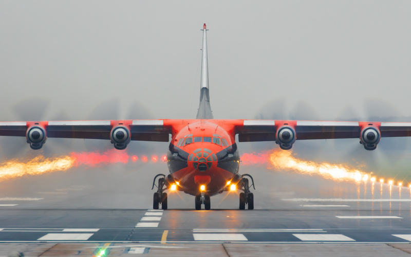 _MG_0897_UR-CEZ - Cavok Air