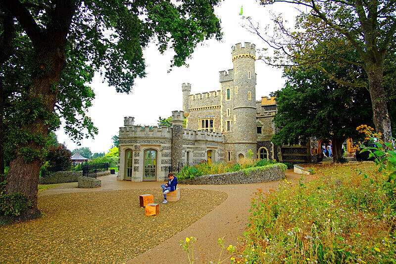 Whitstable Castle and young boy reading - WHITSTABLE PRINTS