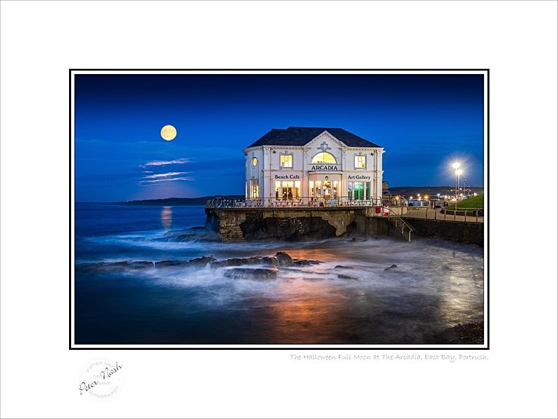 2020-299C The Halloween Full Moom at the Arcadia East Bay Portrush - Co. Antrim