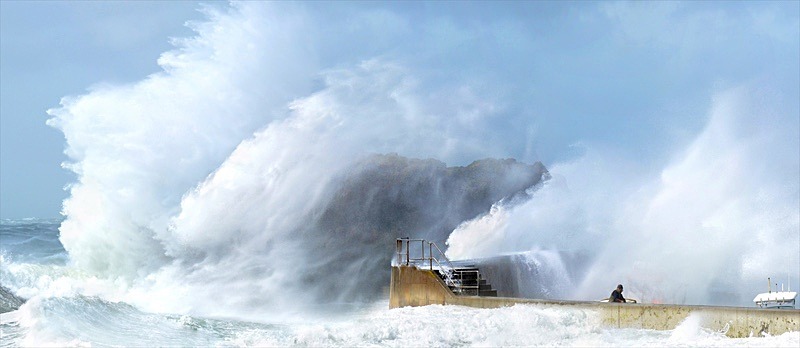 20x48 2011-040CP Storm waves at Portstewart Harbour - Canvas